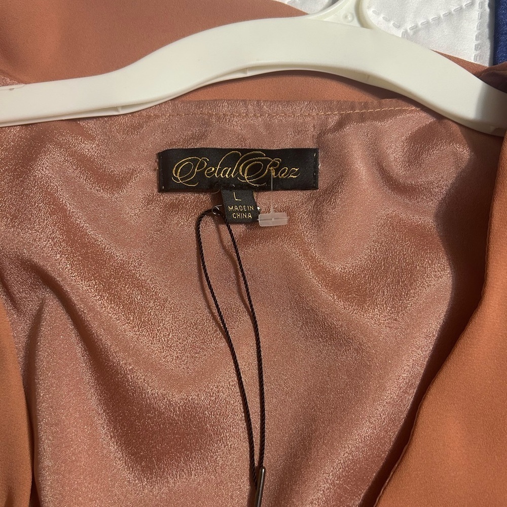 🌸 NWOT Petal & Roz Blush/ Nude/ Peach Pleated Chiffon Dress – Size Large - Picture 9 of 9